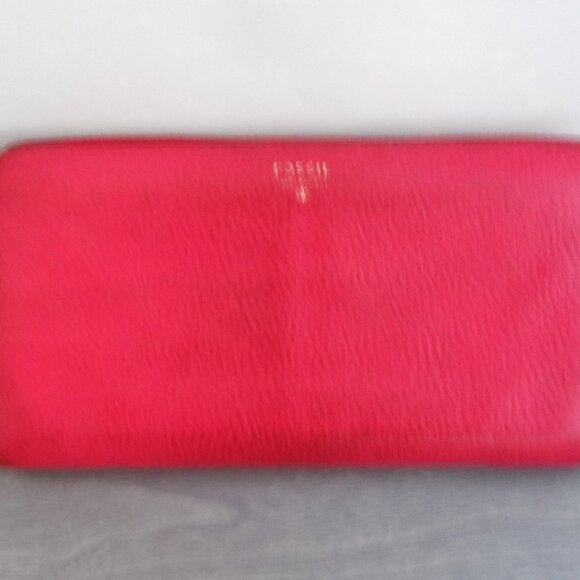 Fossil - Genuine Leather Wallet . - Picture 2 of 15